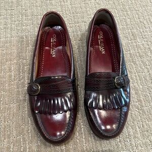 Great condition! Cole Haan loafers with fringe and buckle. sz 13 D maroon/brown
